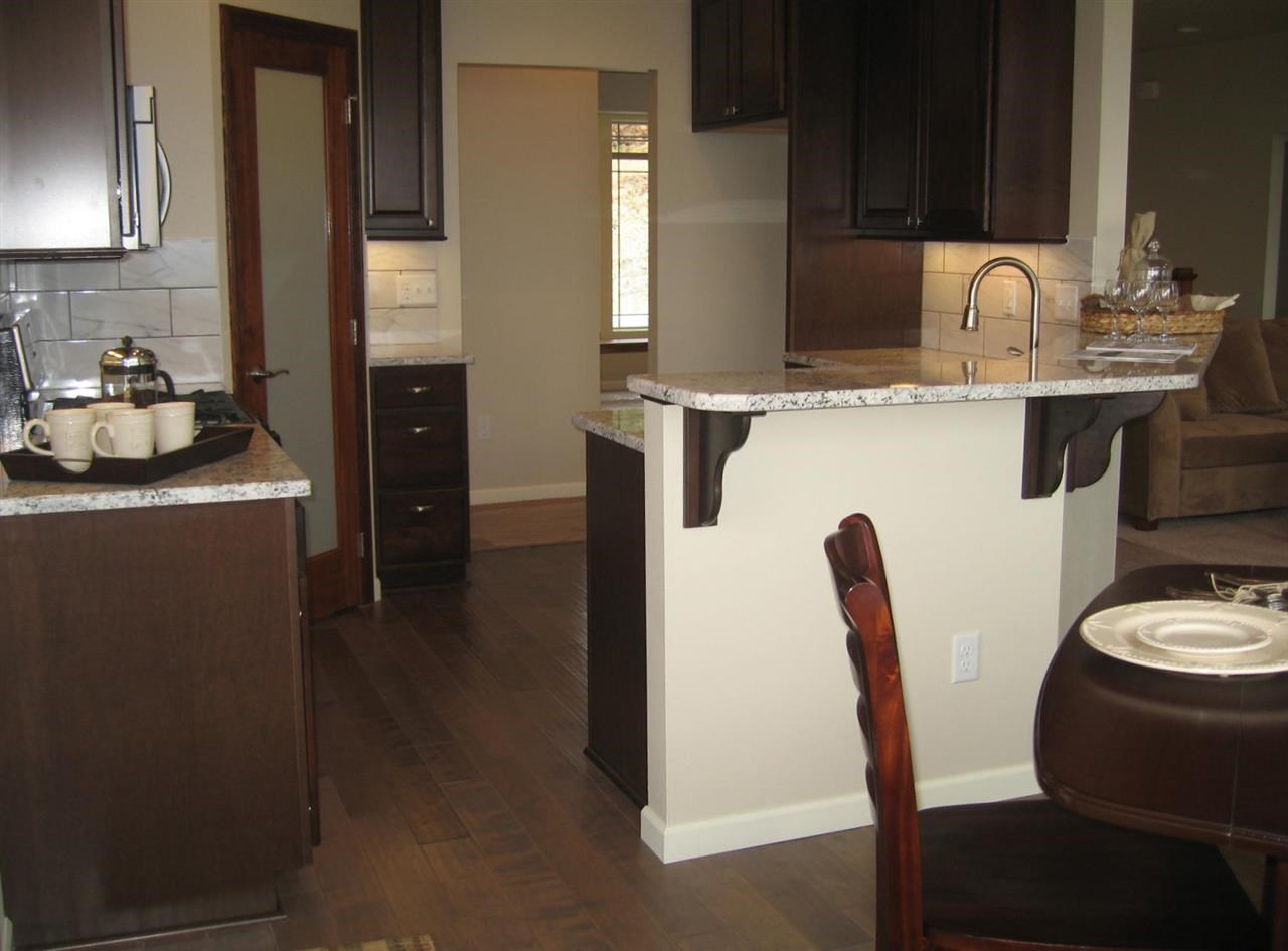 8802 E Clearview - Photo 4