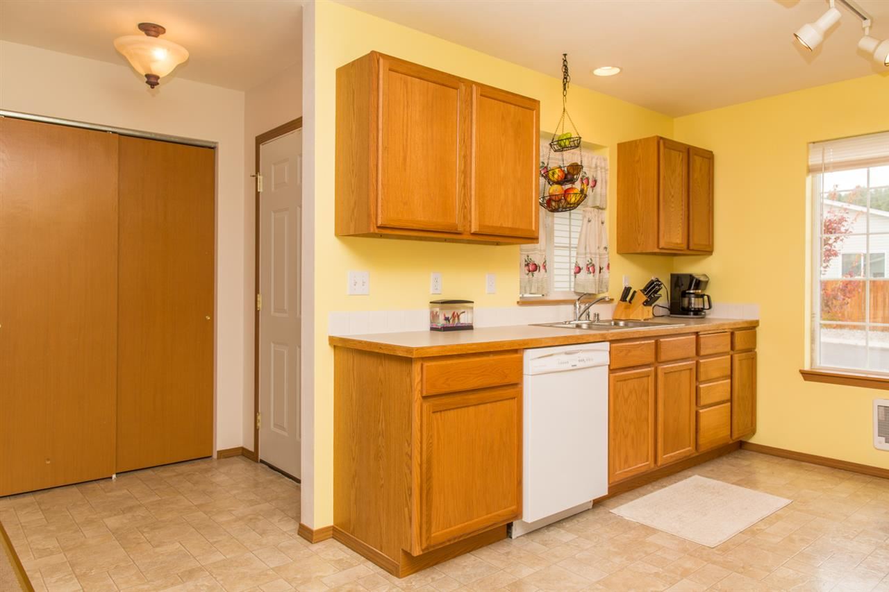 5913 N Foothills Ln - Photo 3
