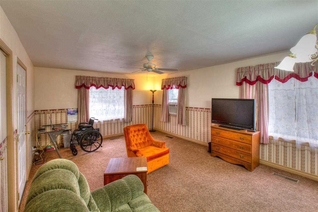 735 S Lawson St - Photo 5