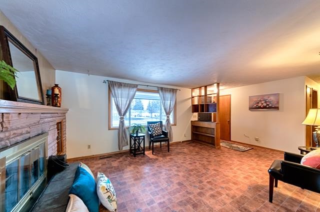 15905 E Heroy Ave - Photo 5