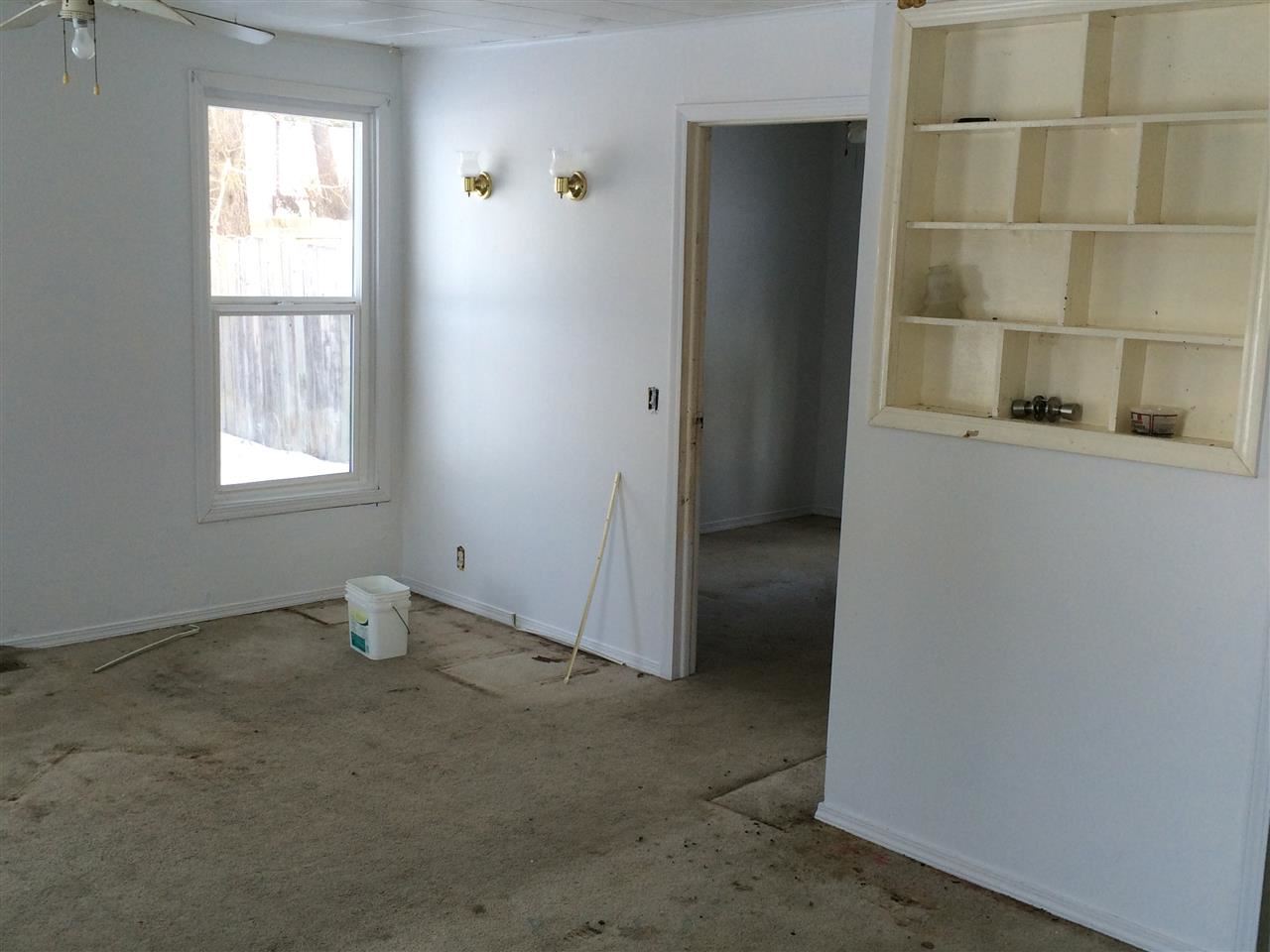 211 S High St - Photo 8