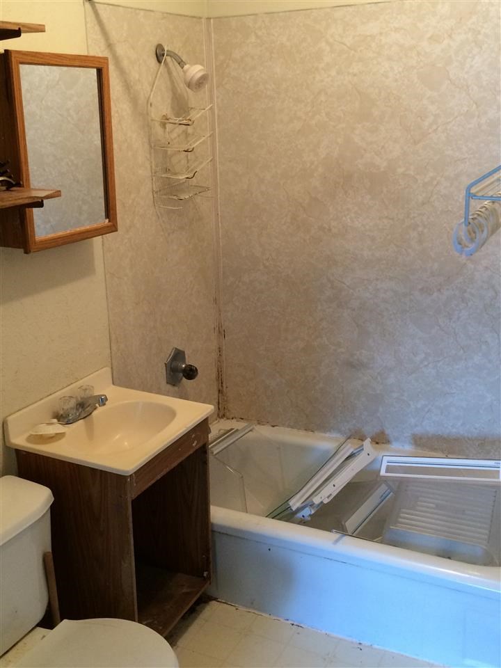 211 S High St - Photo 10
