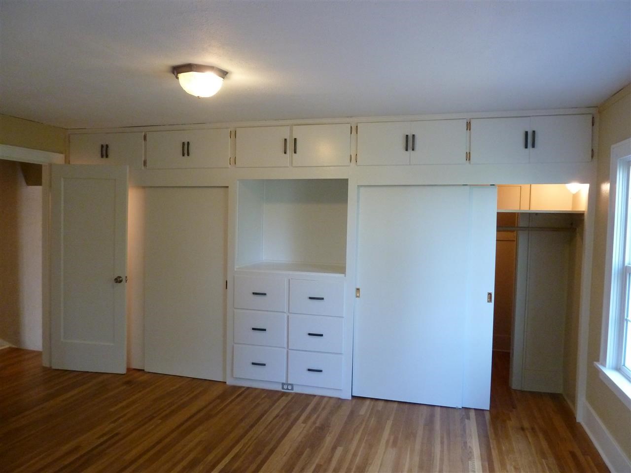 318 G St - Photo 14
