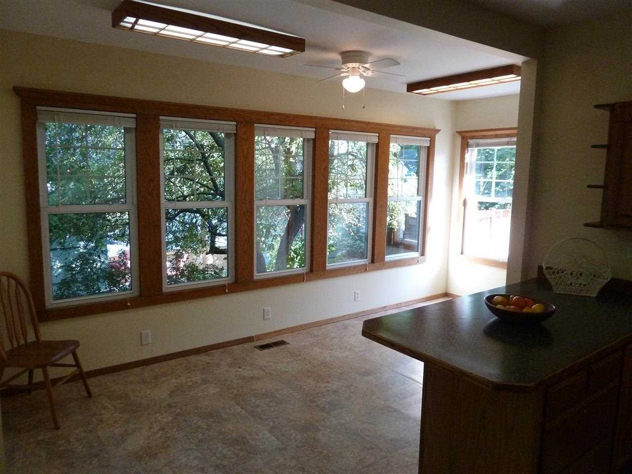 318 G St - Photo 15