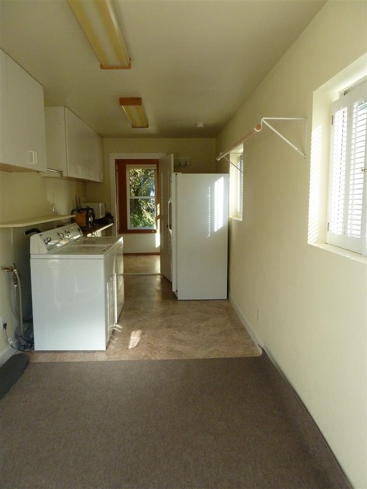 318 G St - Photo 18