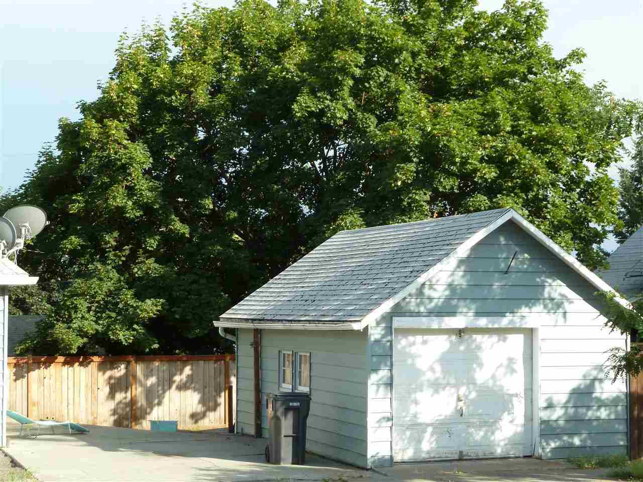 318 G St - Photo 20