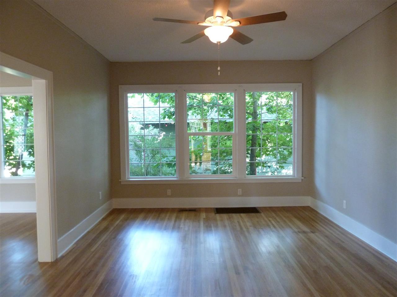 318 G St - Photo 5