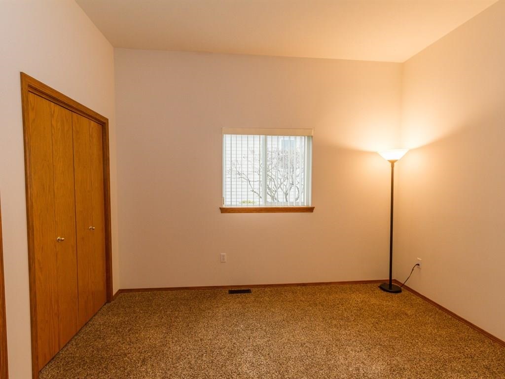 519 N Village Ln - Photo 13