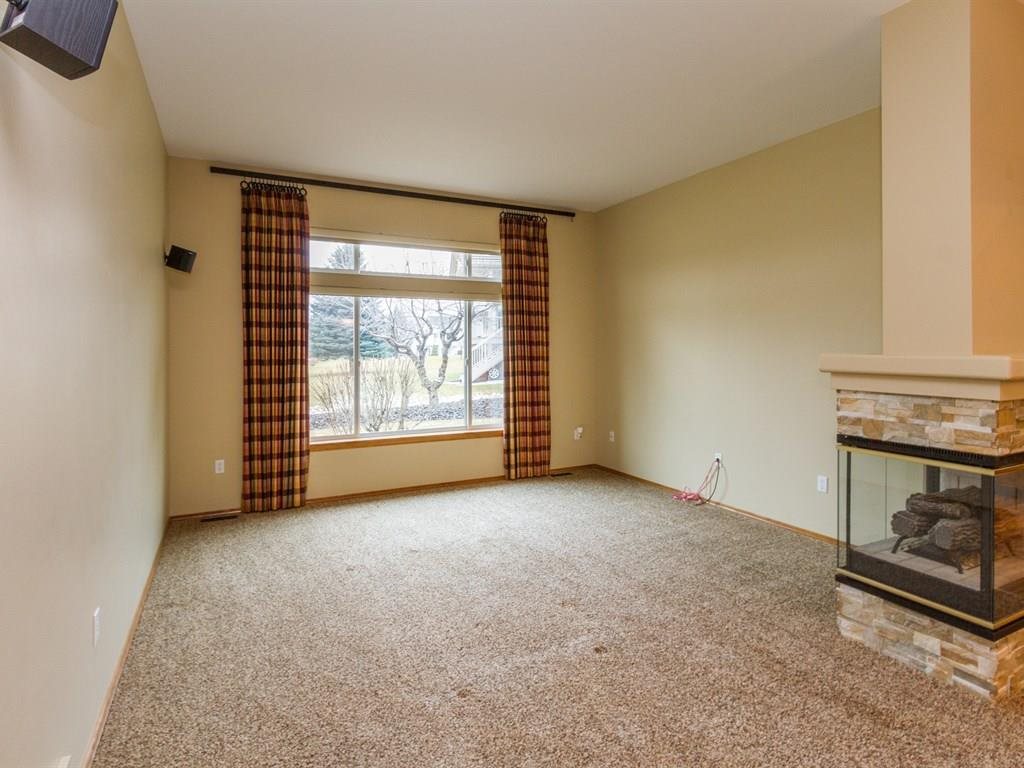 519 N Village Ln - Photo 5