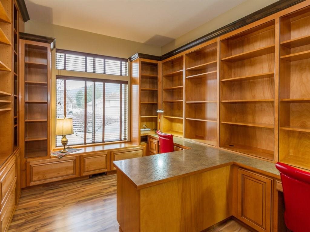 519 N Village Ln - Photo 8
