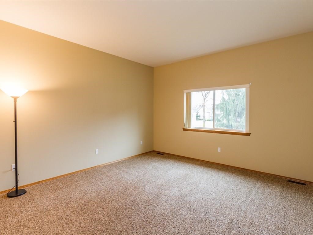 519 N Village Ln - Photo 10