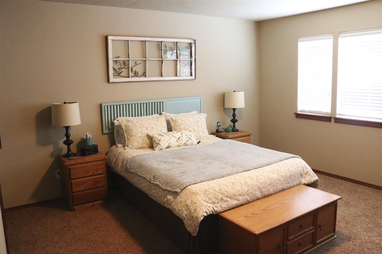 824 E Erickson Ct - Photo 11
