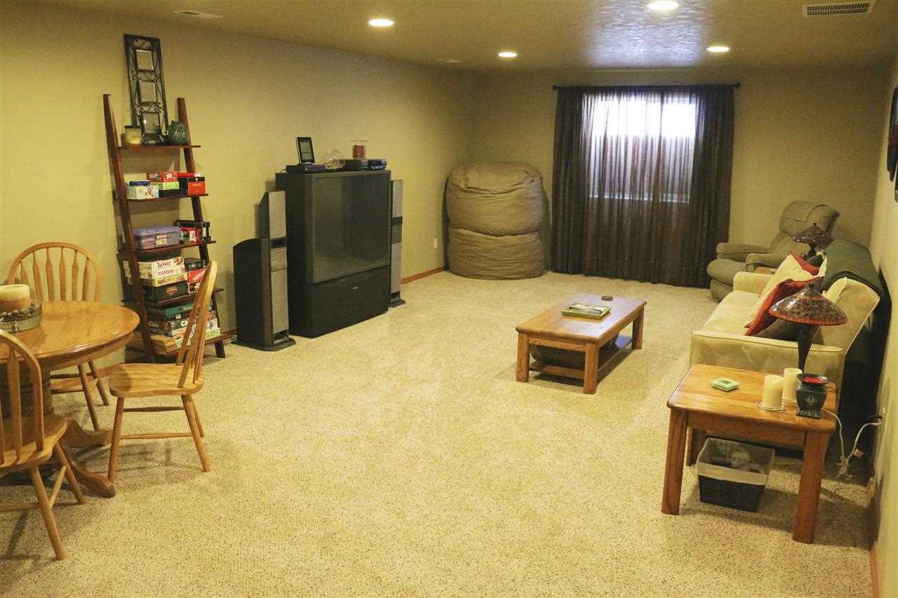 824 E Erickson Ct - Photo 14