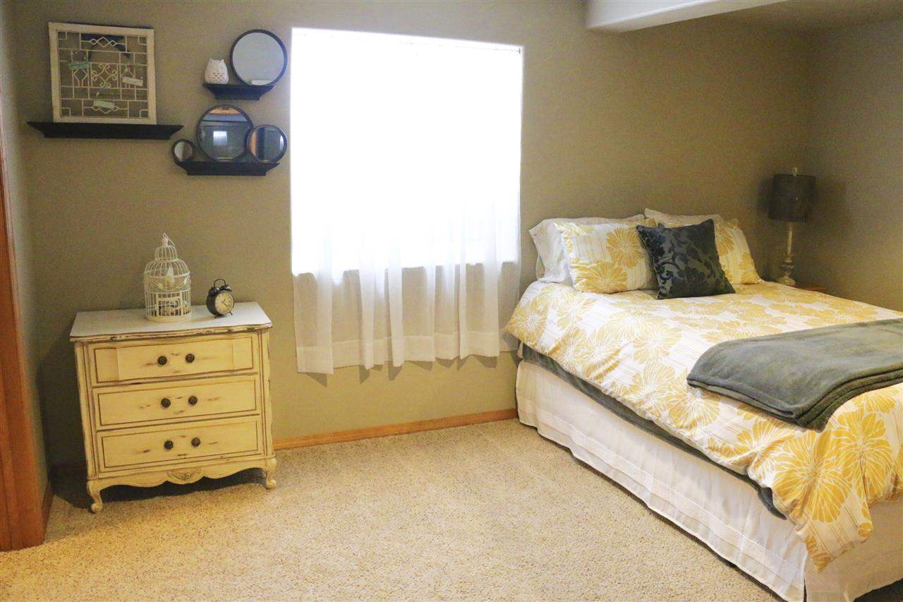 824 E Erickson Ct - Photo 16