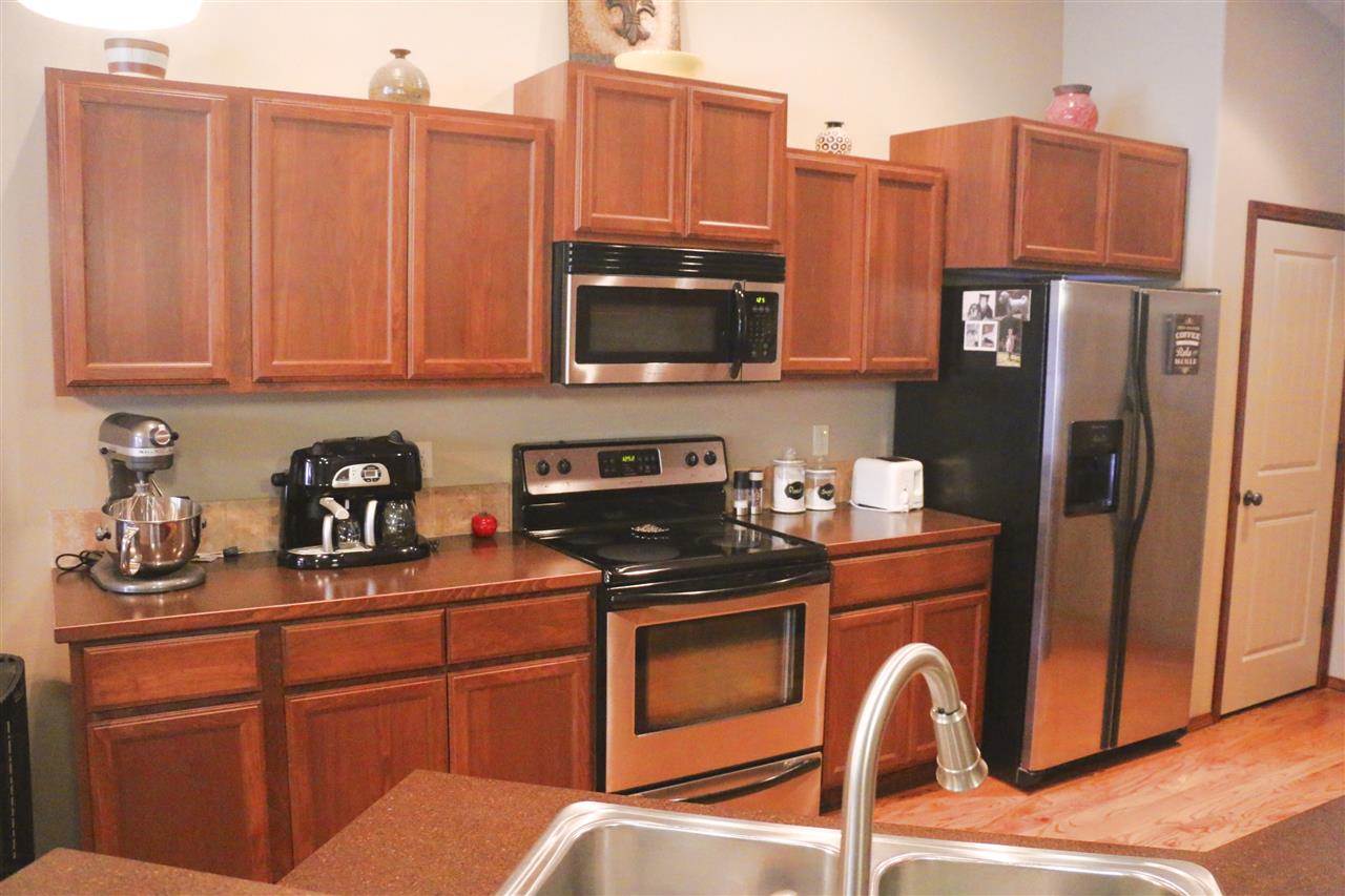 824 E Erickson Ct - Photo 4