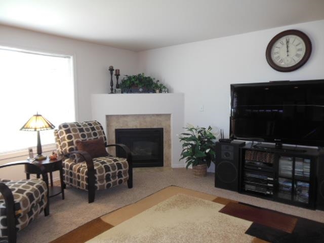 8922 W SILVER St - Photo 3