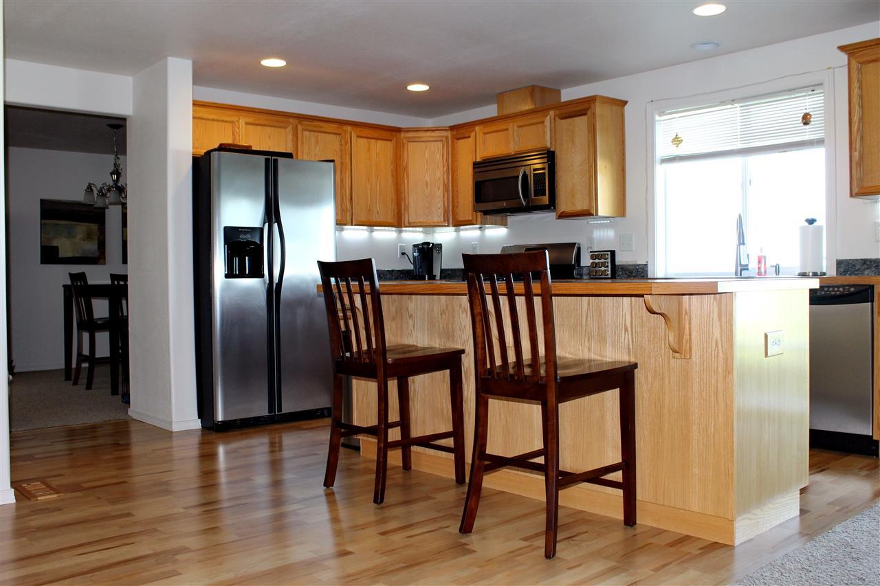 8922 W SILVER St - Photo 4