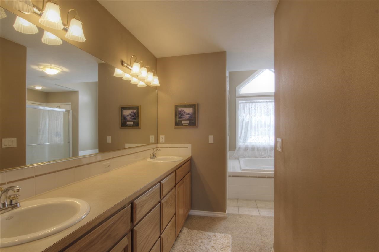 24314 N CAREY Ln - Photo 11
