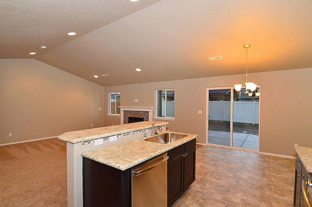 12808 W 1st Ave - Photo 4