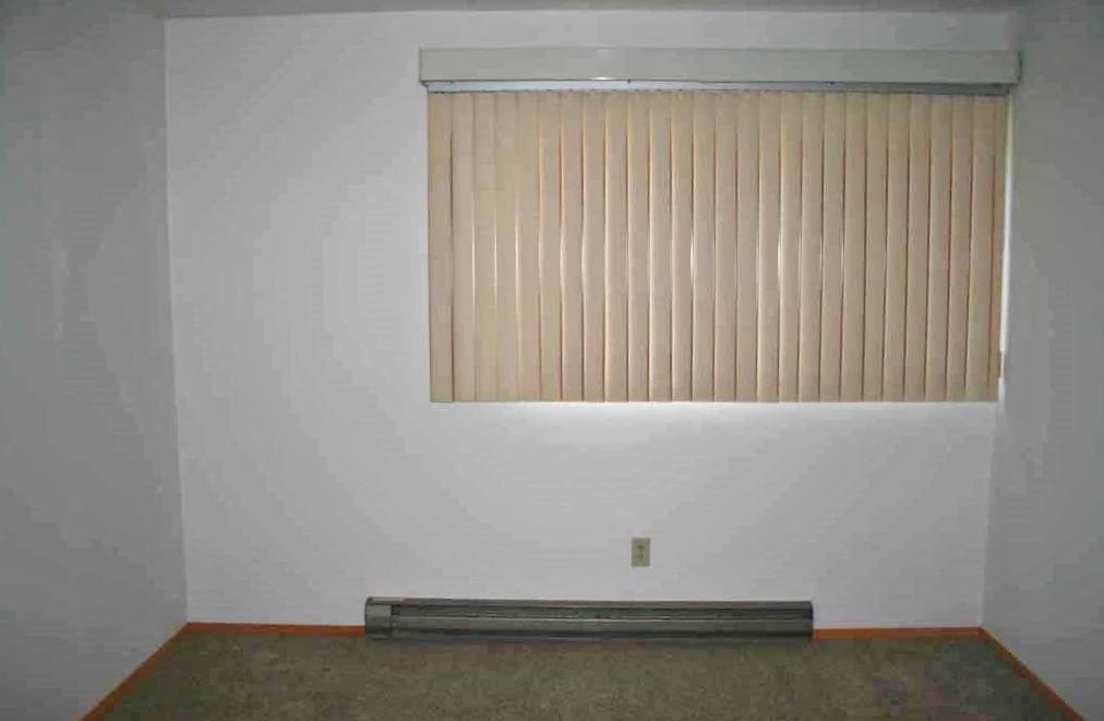 108 E Rowan Ave - Photo 8