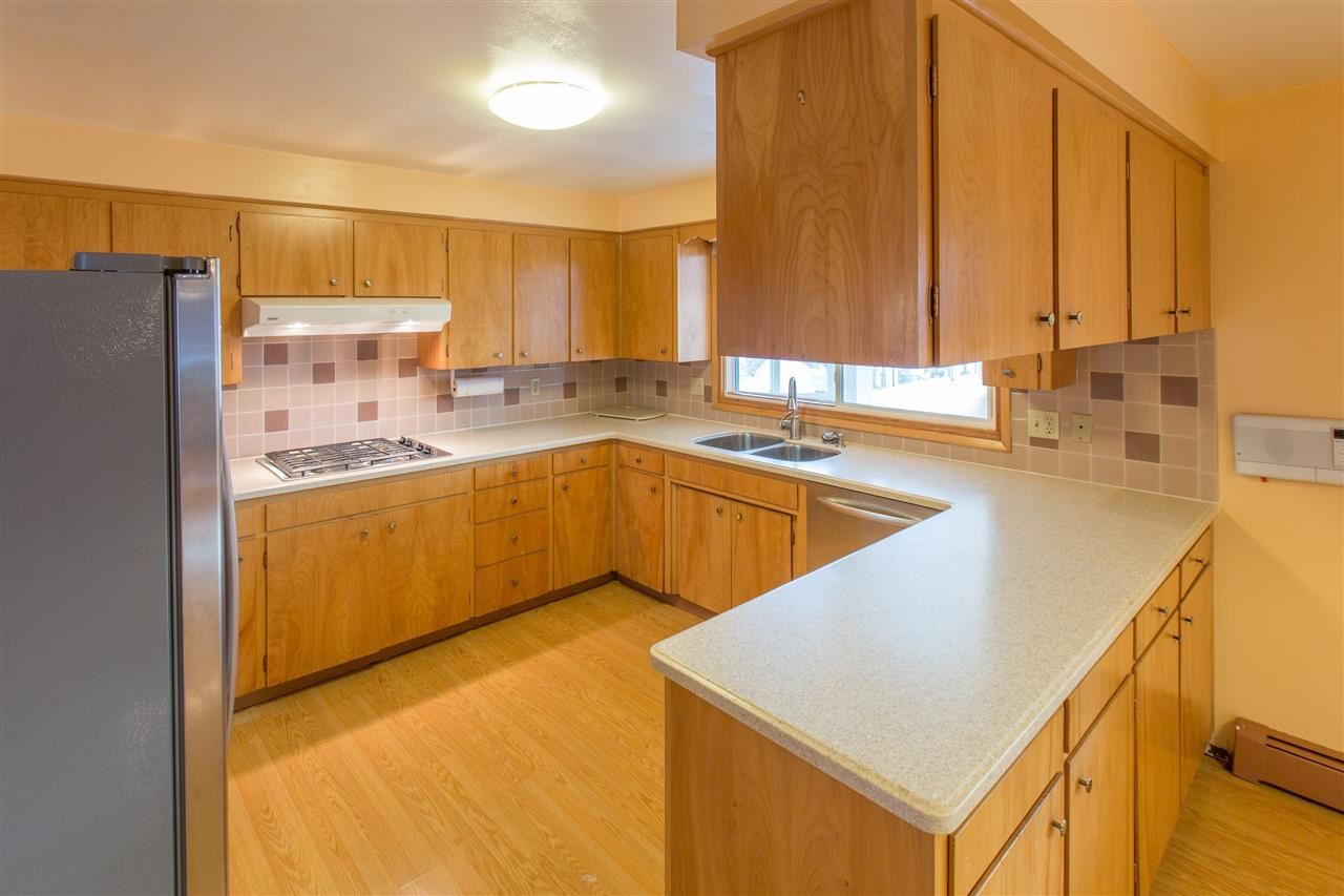 1324 E 35th Ave - Photo 5