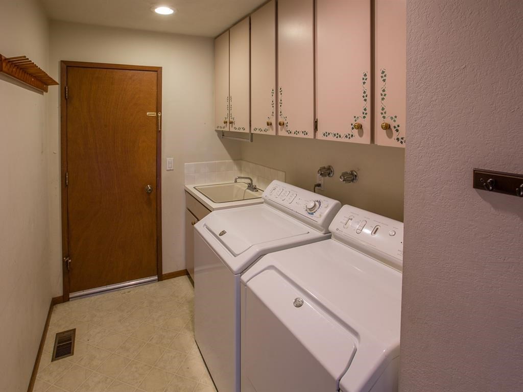 3815 S Ridgeview Dr - Photo 14