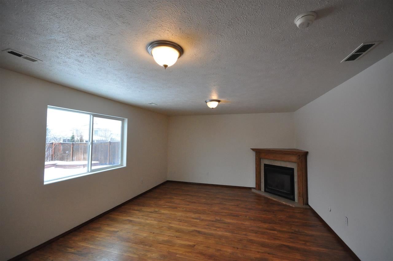 1403 E CLOVER Ave - Photo 3