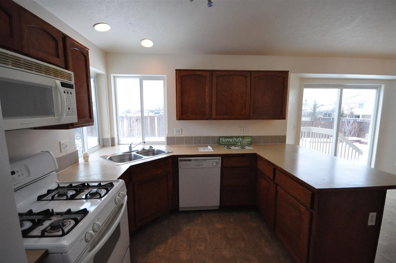 1403 E CLOVER Ave - Photo 5