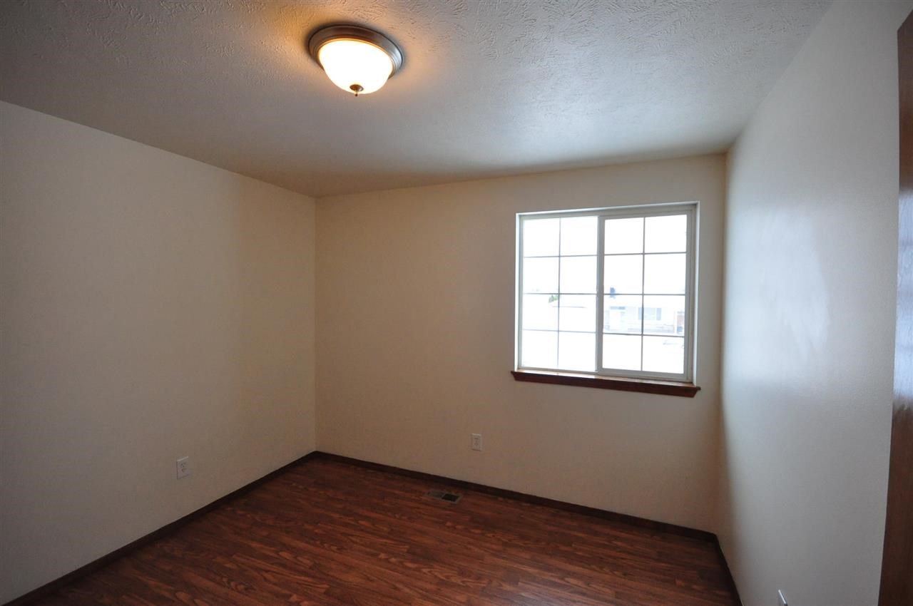 1403 E CLOVER Ave - Photo 9