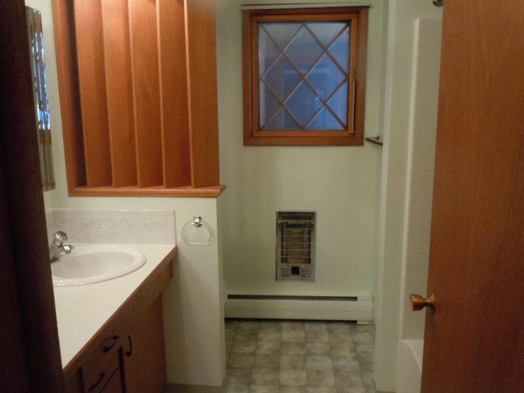 6515 N Sutherlin St - Photo 9