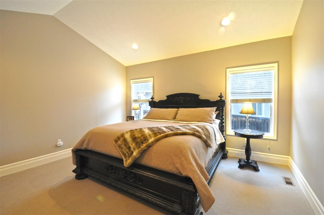 5215 S Hogan Ct - Photo 4