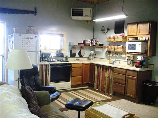 34301 N Spotted Rd - Photo 4