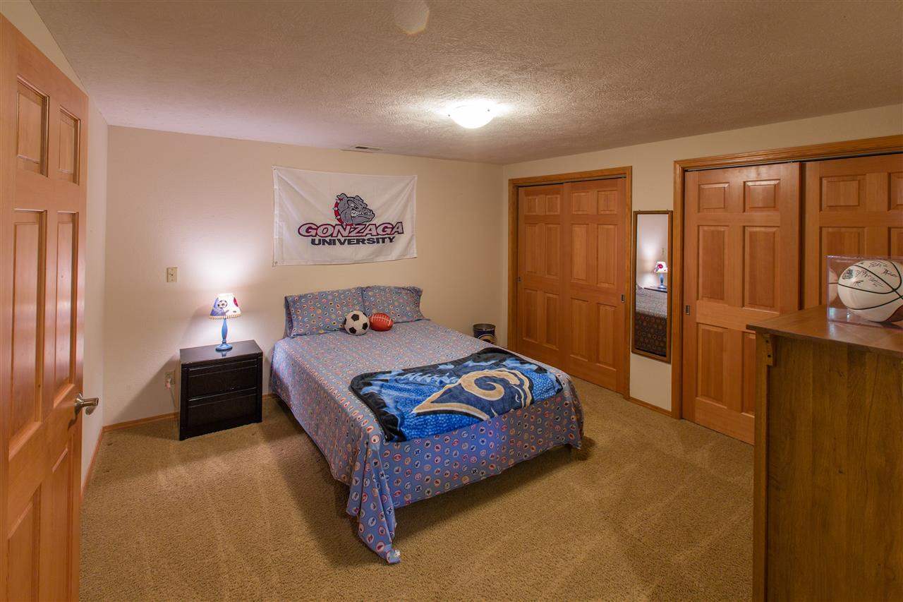 1307 E 26th Ave - Photo 14