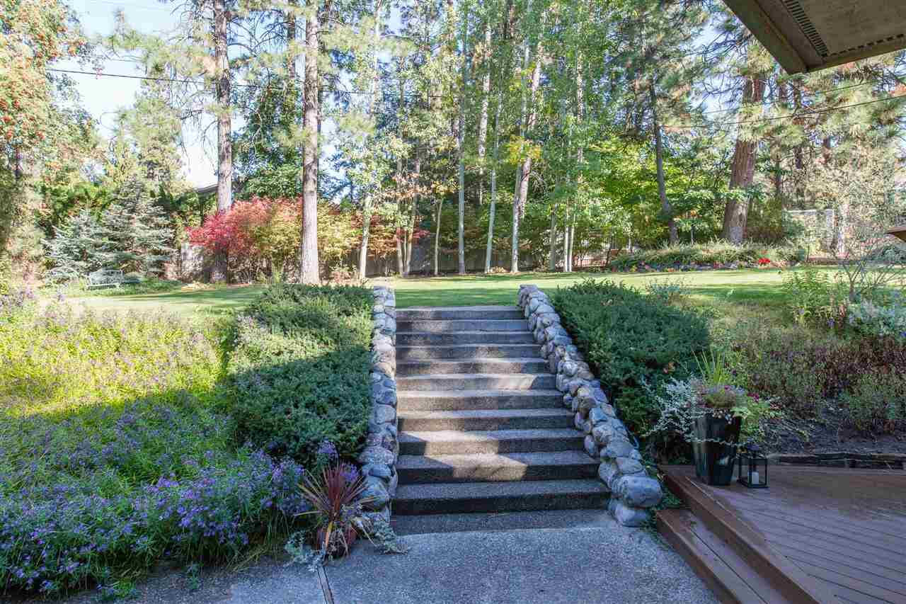 1307 E 26th Ave - Photo 17