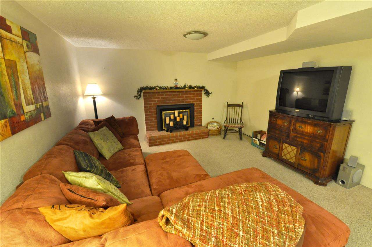 13203 E 9th Ave - Photo 15