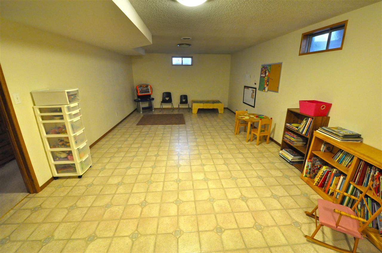 13203 E 9th Ave - Photo 16