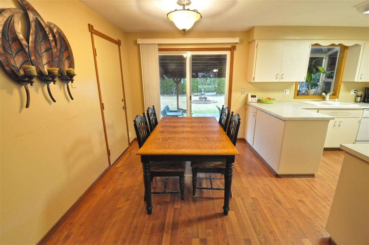 13203 E 9th Ave - Photo 4