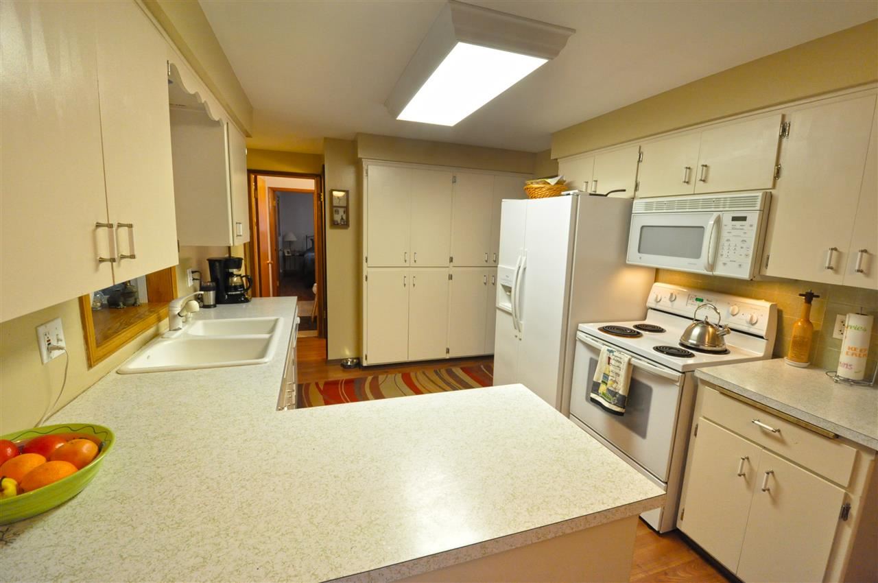 13203 E 9th Ave - Photo 5