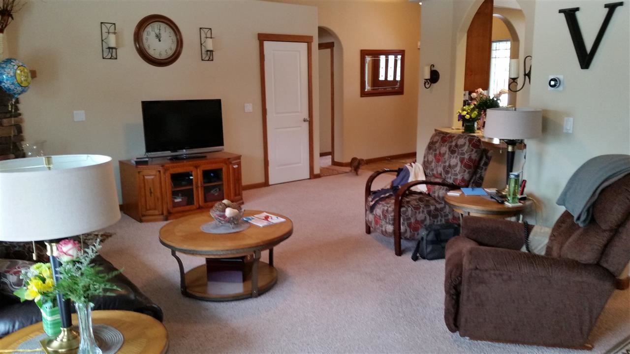 9729 N AUSTIN - Photo 6
