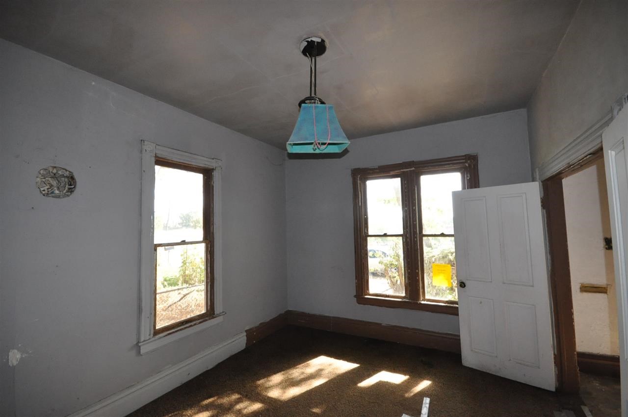 1318 W SINTO Ave - Photo 5