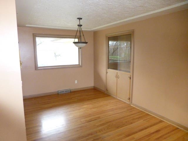 9504 E Upriver Dr - Photo 4