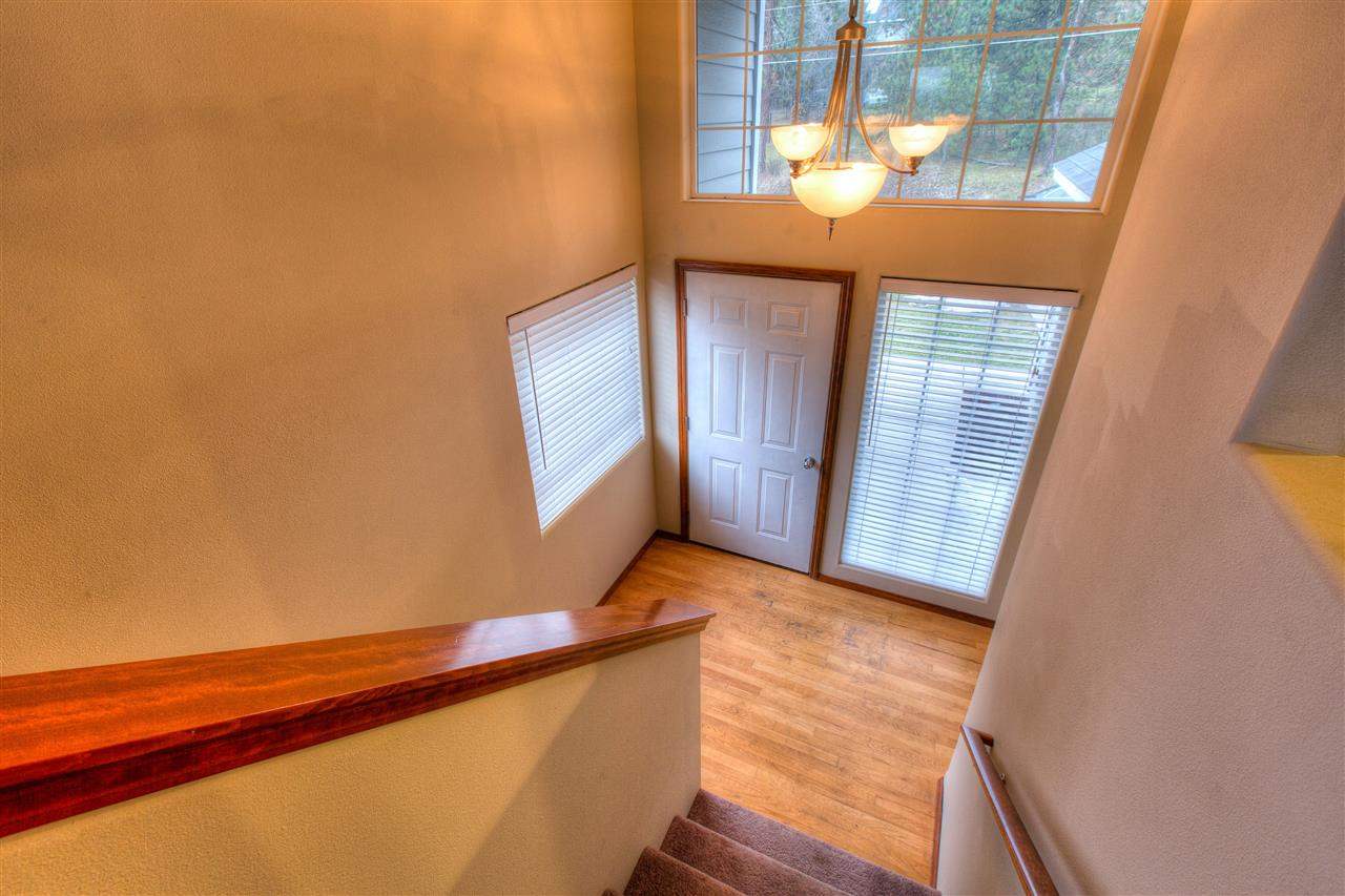 3135 E Hills Ct - Photo 2