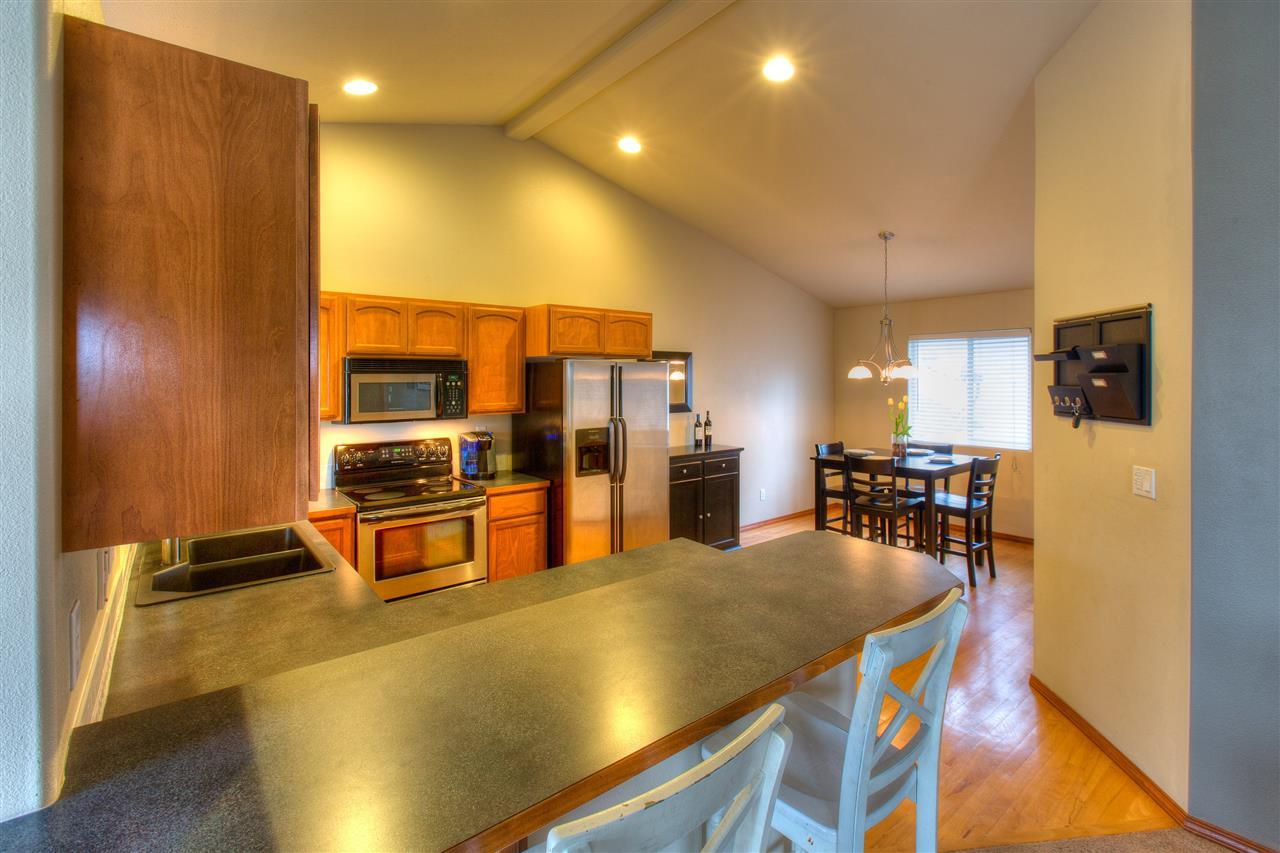 3135 E Hills Ct - Photo 9