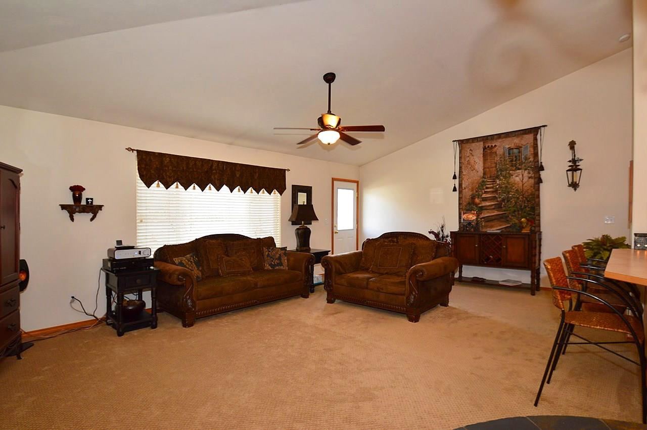425 S McKee St - Photo 4