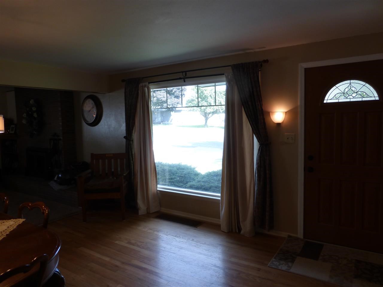 5615 N Oak St - Photo 9