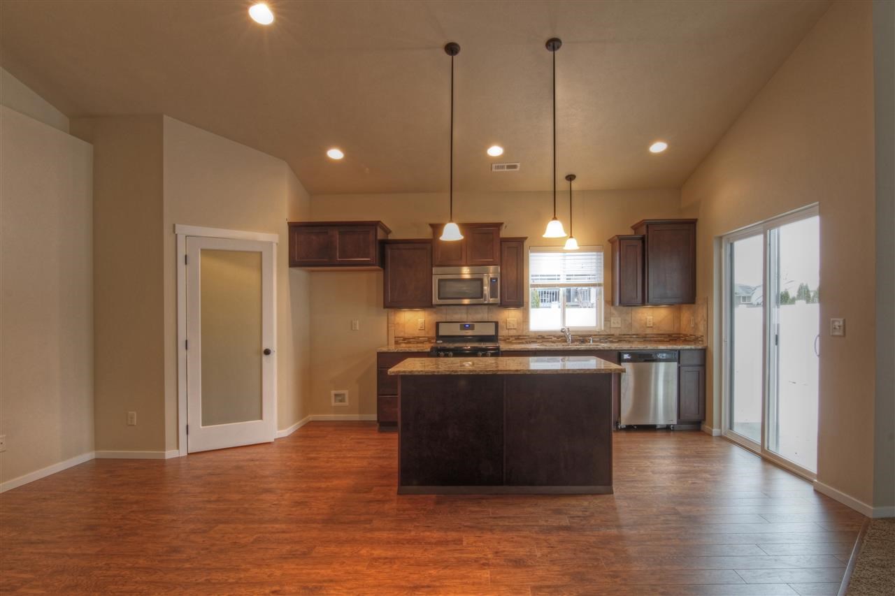 5228 N Avalon Ct - Photo 5