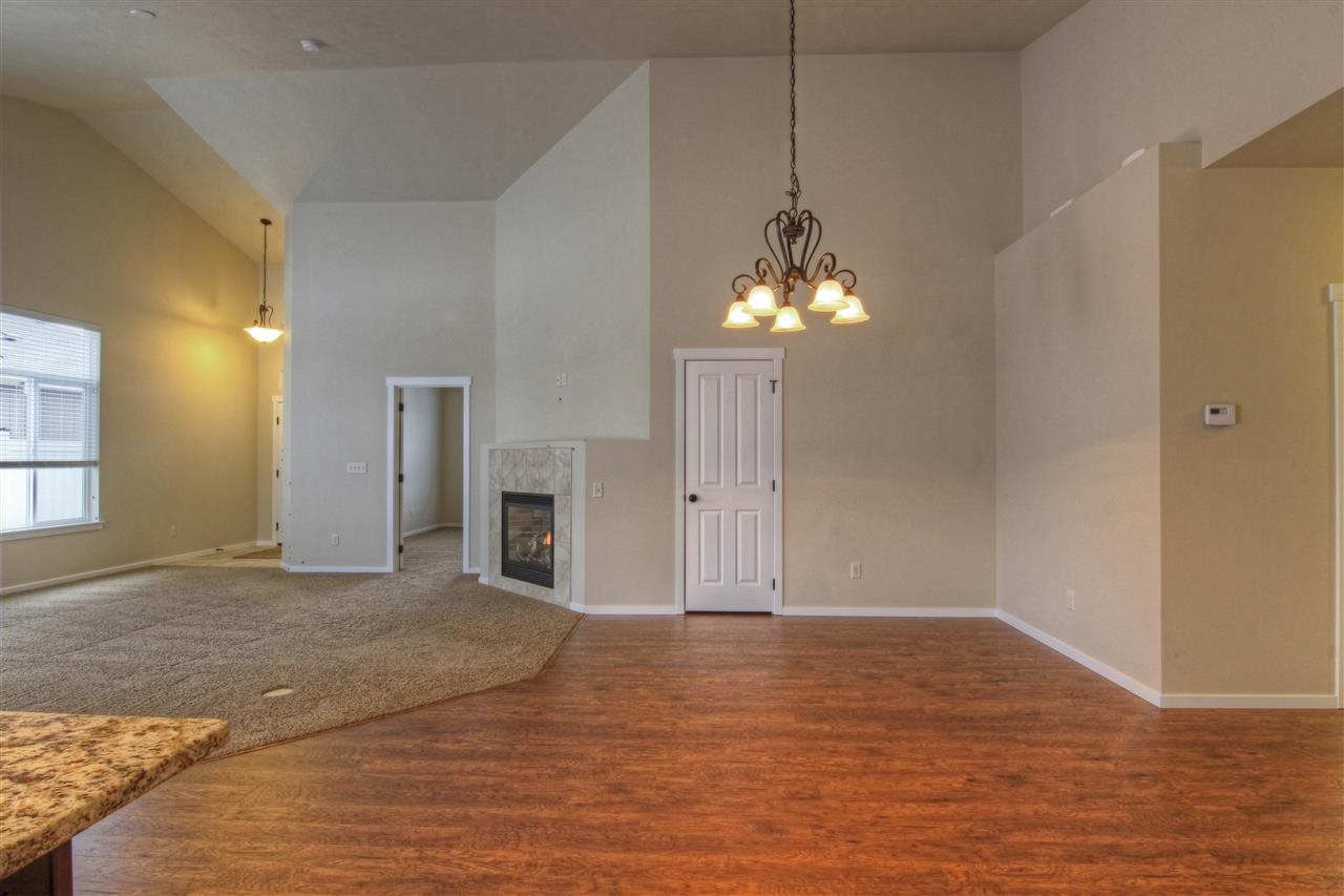 5228 N Avalon Ct - Photo 6