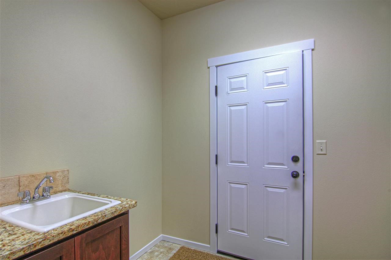 5228 N Avalon Ct - Photo 10