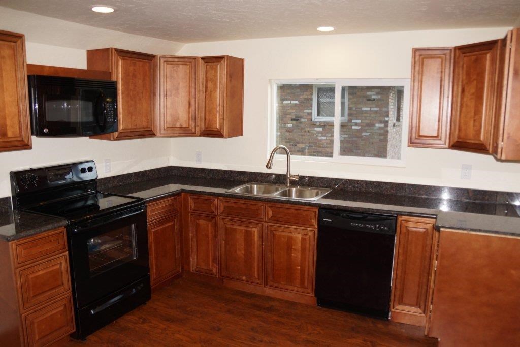 2402 E Central - Photo 4