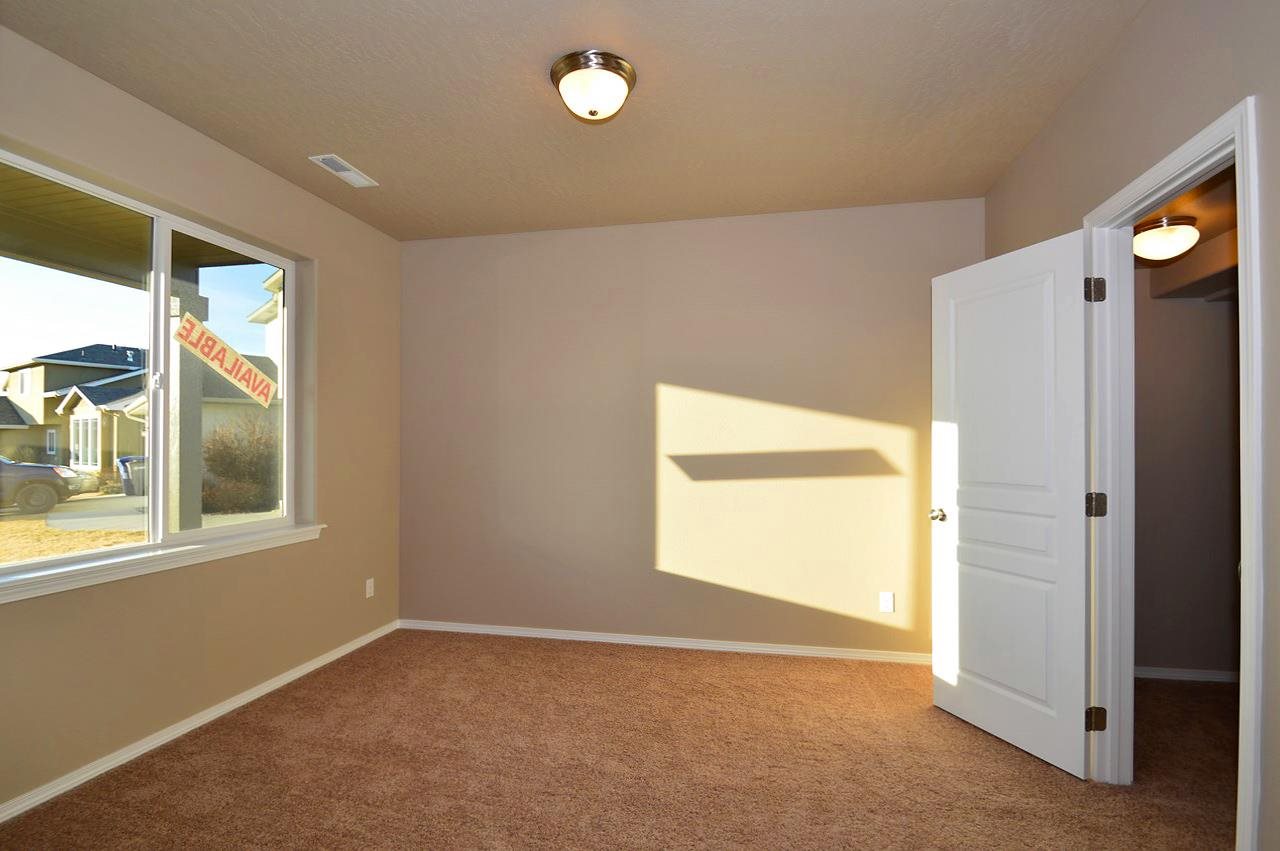 10106 W 11th Ct - Photo 2